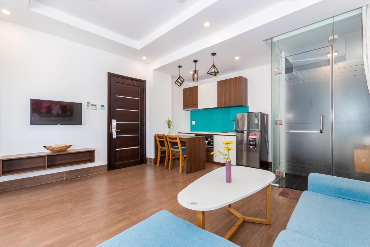 Smeraldo Hotel & Apartment Da Nang Bagian luar foto