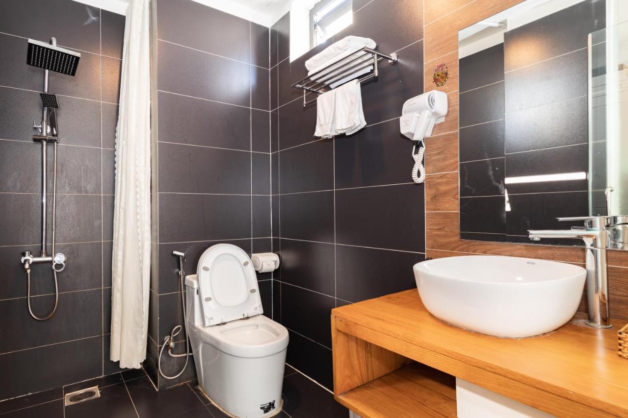 Smeraldo Hotel & Apartment Da Nang Bagian luar foto