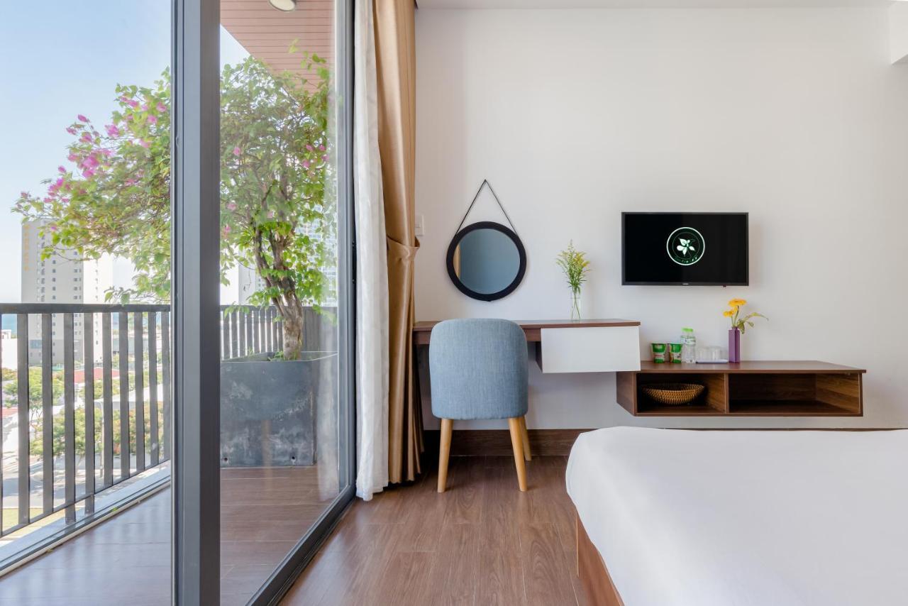 Smeraldo Hotel & Apartment Da Nang Bagian luar foto