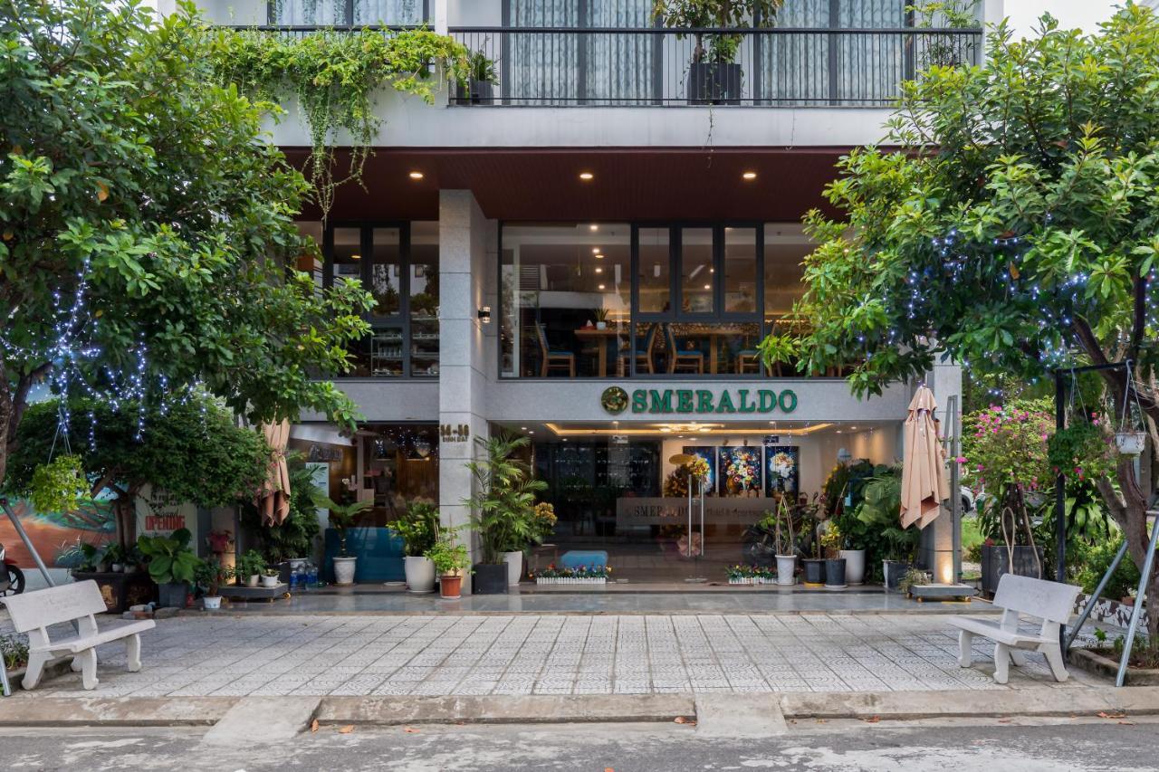 Smeraldo Hotel & Apartment Da Nang Bagian luar foto
